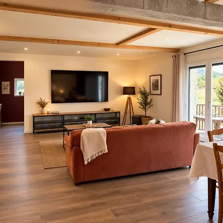 La Détente Sud Bed & Breakfast